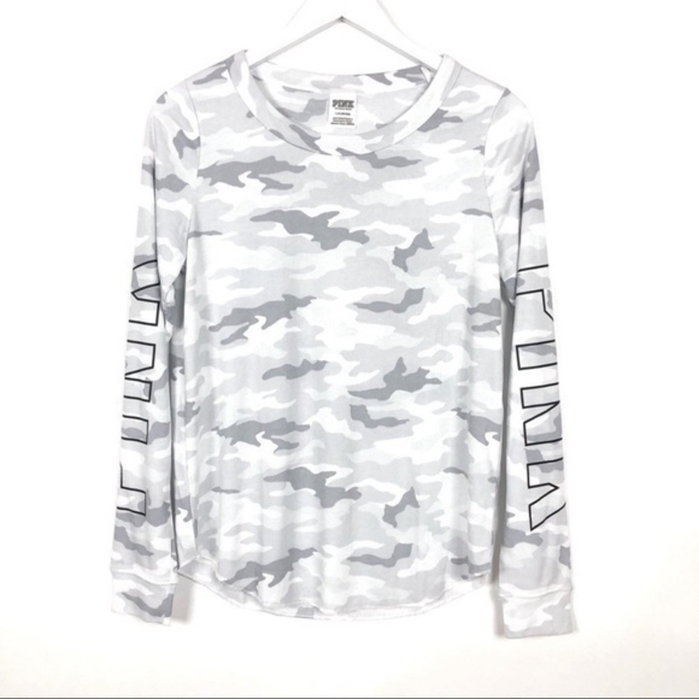 PINK VICTORIA’S SECRET LONG SLEEVE CAMOUFLAGE TOP SIZE LARGE NEW